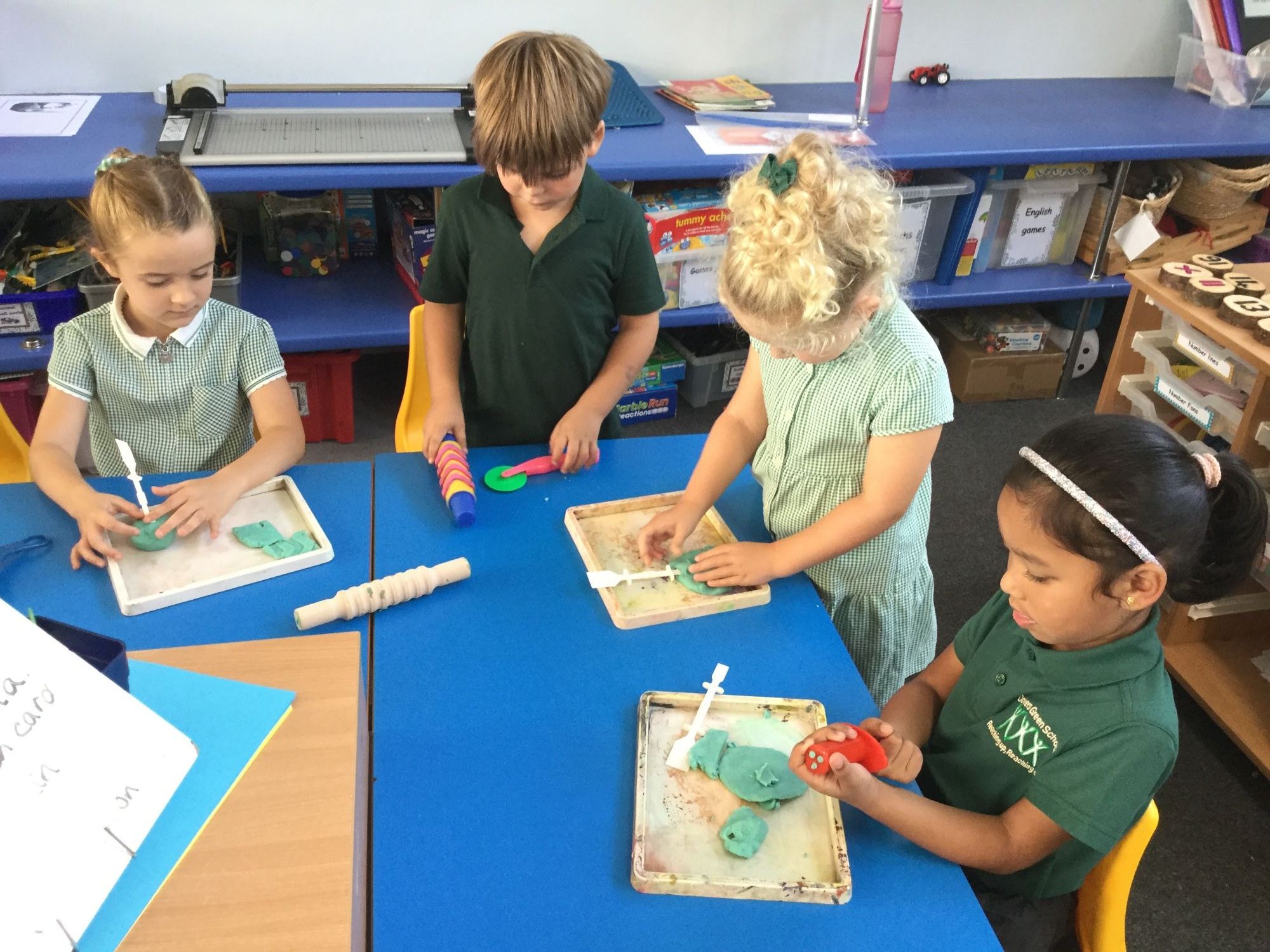 dovers-green-school-otters